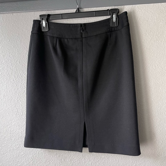 Loft Black Skirt back zip sz. 4P - Picture 2 of 3